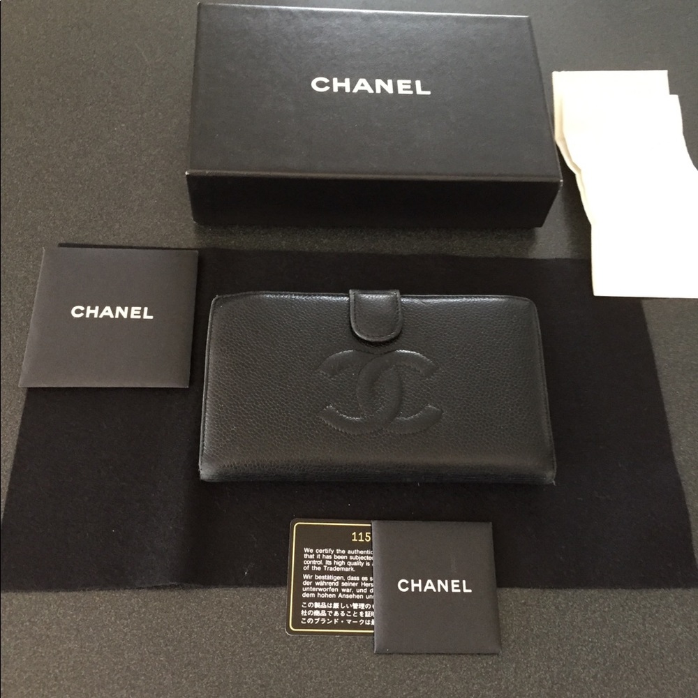 Timeless French Wallet